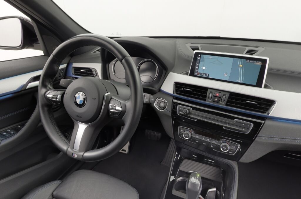 BMW X1 2020 F48 xDrive25e A Business M Sport / LEDit / Nahkaverhoilu / Urheiluistuimet / Navi / Sähköluukku - RAHOITUS TÄHÄN AUTOON VAIN 2.99% - 