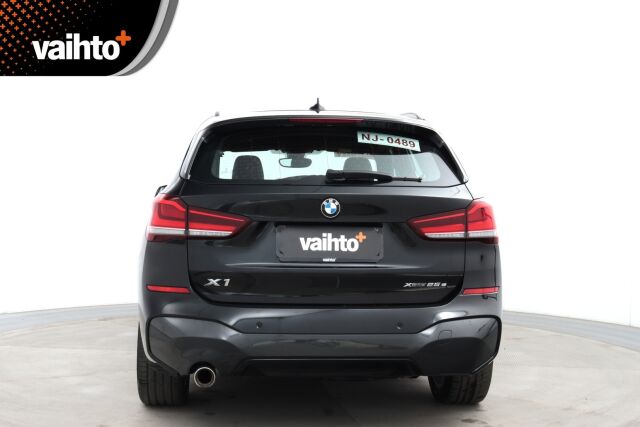 BMW X1 2020 F48 xDrive25e A Business M Sport / LEDit / Nahkaverhoilu / Urheiluistuimet / Navi / Sähköluukku - RAHOITUS TÄHÄN AUTOON VAIN 2.99% - 