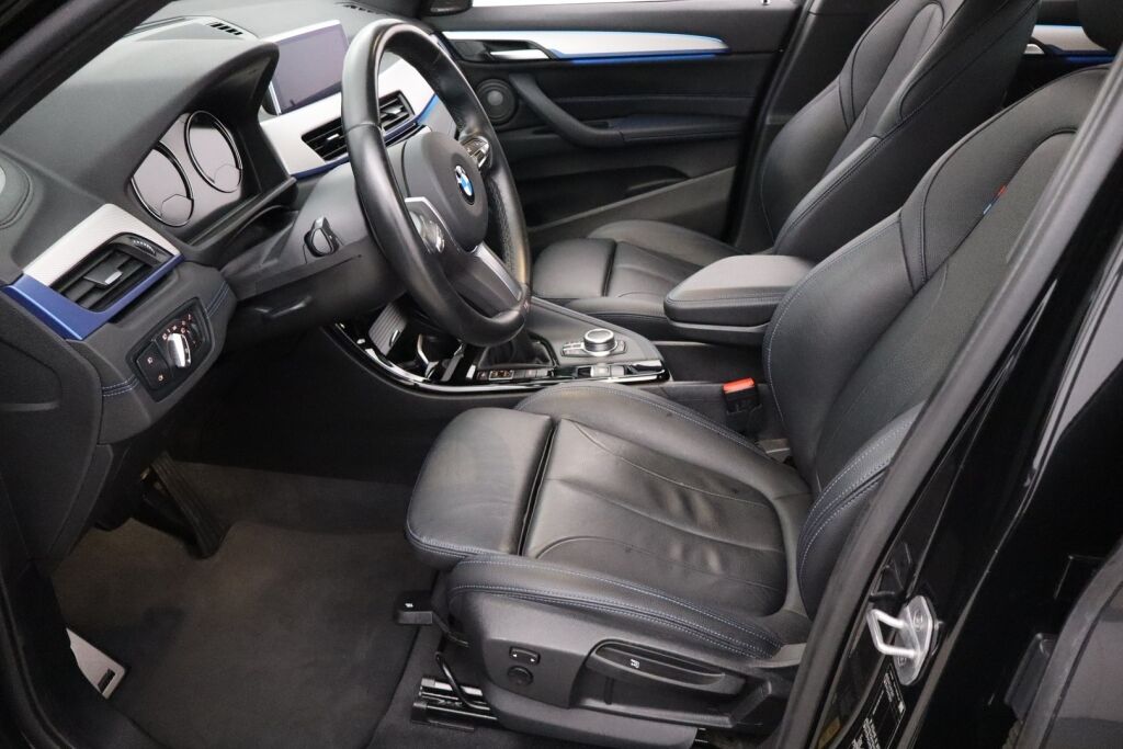 BMW X1 2020 F48 xDrive25e A Business M Sport / LEDit / Nahkaverhoilu / Urheiluistuimet / Navi / Sähköluukku - RAHOITUS TÄHÄN AUTOON VAIN 2.99% - 