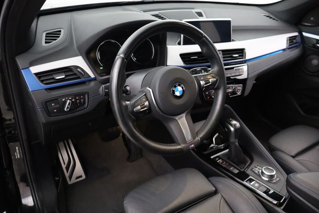 BMW X1 2020 F48 xDrive25e A Business M Sport / LEDit / Nahkaverhoilu / Urheiluistuimet / Navi / Sähköluukku - RAHOITUS TÄHÄN AUTOON VAIN 2.99% - 