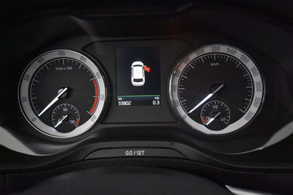 Skoda Karoq 2019 1,5 TSI Style DSG Autom. / Adapt. vakkari / Keyless / Suomiauto