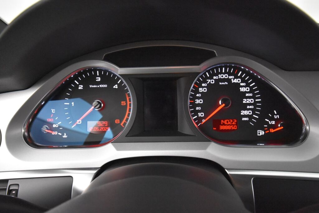 Audi A6 2011 Avant S line Business 2,7 V6 TDI (DPF) quattro 30v tipronic / 1-Omisteinen Suomi-auto / Lohkolämmitin+sisäpistoke / Huoltokirja
