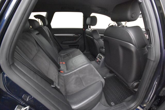 Audi A6 2011 Avant S line Business 2,7 V6 TDI (DPF) quattro 30v tipronic / 1-Omisteinen Suomi-auto / Lohkolämmitin+sisäpistoke / Huoltokirja