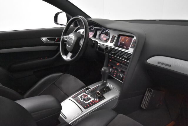 Audi A6 2011 Avant S line Business 2,7 V6 TDI Quattro 30v tipronic / 1-Omisteinen Suomi-auto / Lohkolämmitin+sisäpistoke / Huoltokirja
