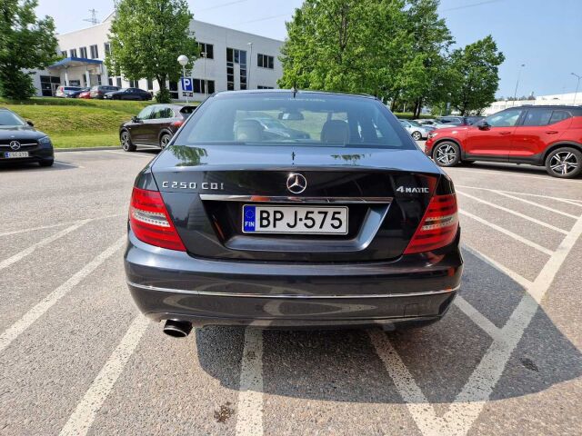 Mercedes-Benz C 2011 250 CDI BE 4Matic A Premium Business / 1 omistaja / Merkkihuolto historia / ILS / Nahkasisusta / Navi / Kaistavahti
