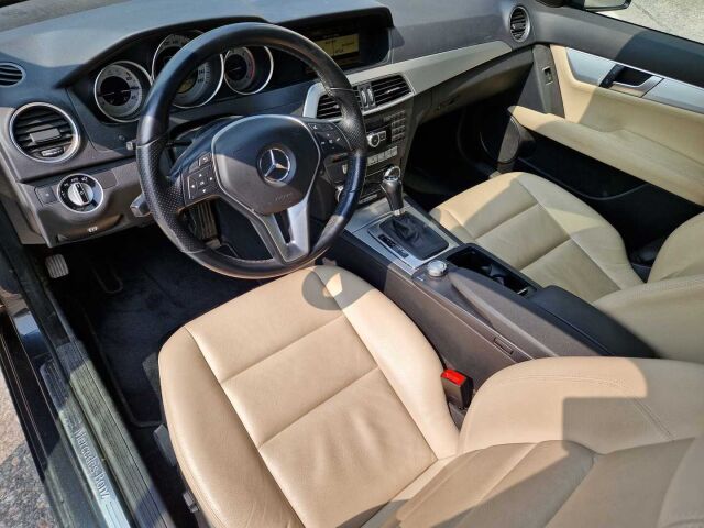 Mercedes-Benz C 2011 250 CDI BE 4Matic A Premium Business / 1 omistaja / Merkkihuolto historia / ILS / Nahkasisusta / Navi / Kaistavahti