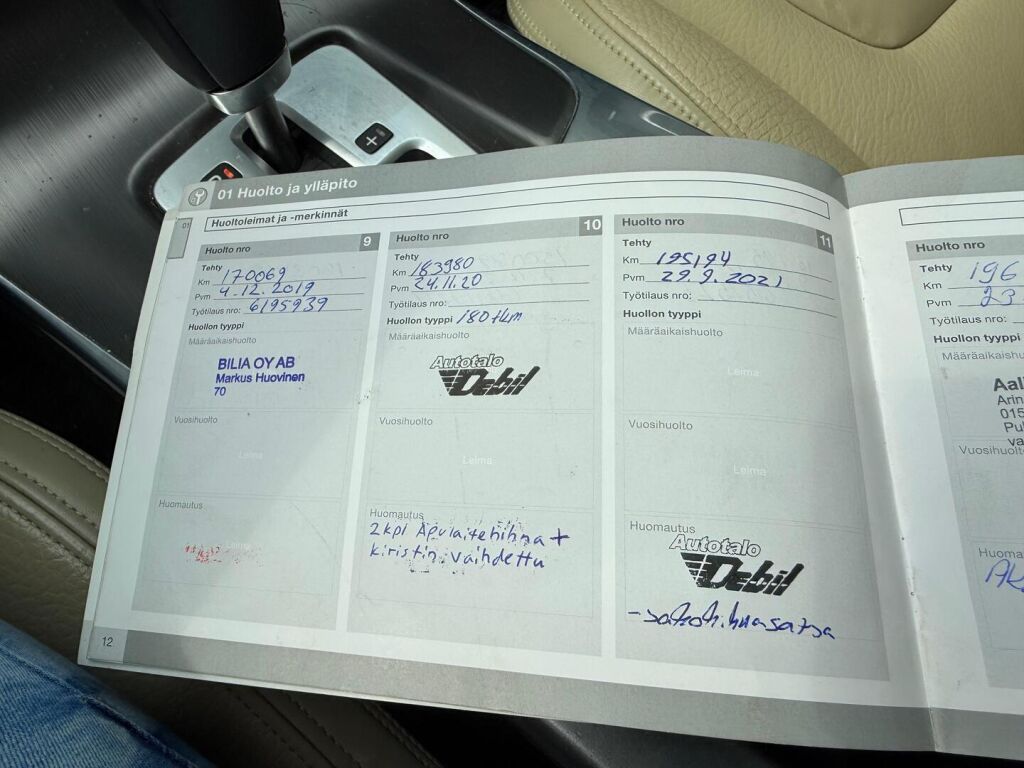 Volvo S60 2011 D3 Summum S/S aut / Blis / Adapt. vakkari / Nahkaverhoilu / Kuljettajan istuin muistilla