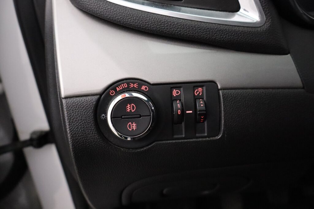 Opel Mokka 2014 5-ov Enjoy 1,4 Turbo Start/Stop 4x4 103kW MT6 / Vakkari / Lämm. ratti / Juuri katsastettu /