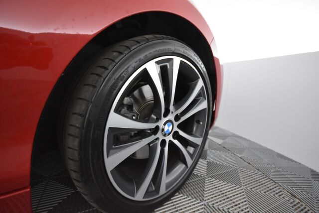 BMW 220 2015 F22 Coupe 220i Business Sport / Sport penkit/ Xenonit / Tutkat