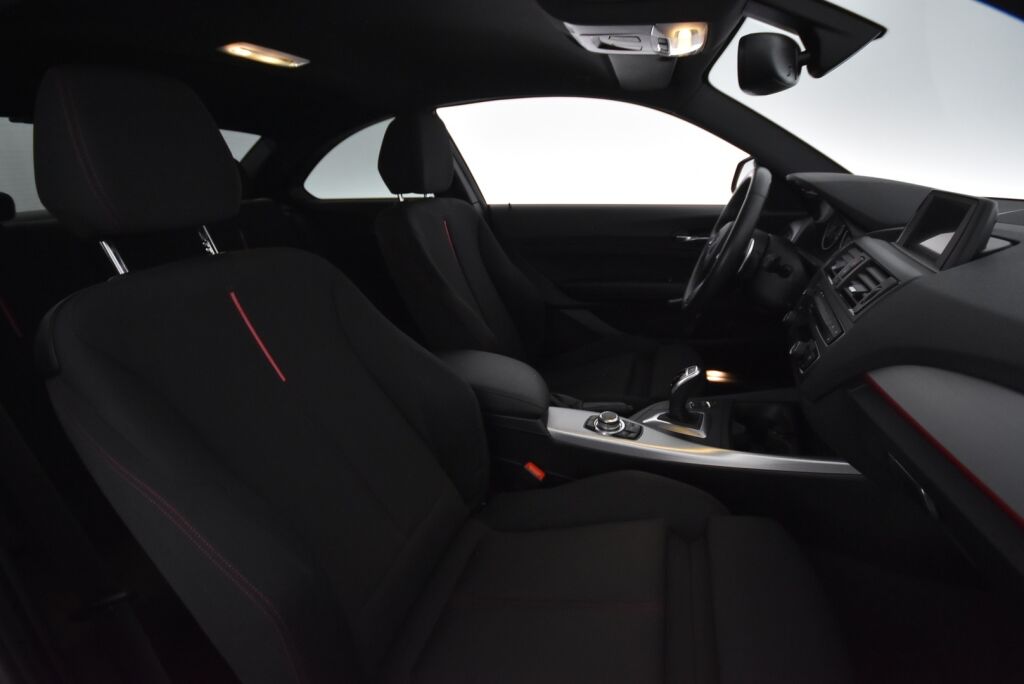 BMW 220 2015 F22 Coupe 220i Business Sport / Sport penkit/ Xenonit / Tutkat