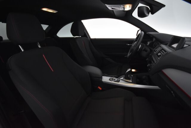 BMW 220 2015 F22 Coupe 220i Business Sport / Sport penkit/ Xenonit / Tutkat
