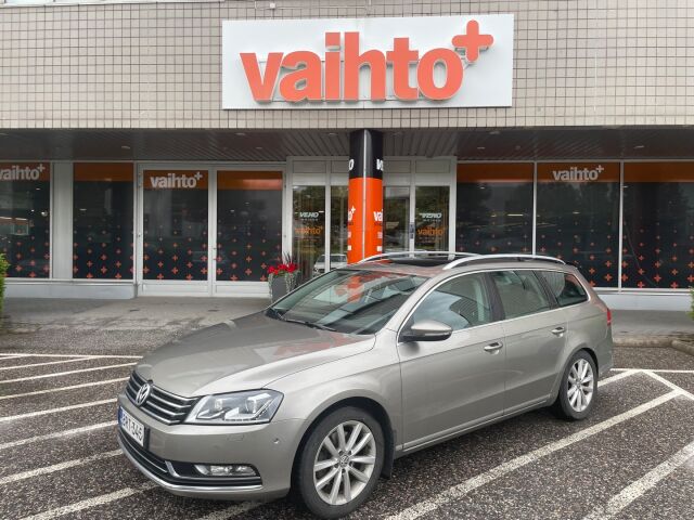 Volkswagen Passat 2014 Variant Highline 1,6 TDI 77 kW (105 hv) BlueMotion Technology DSG-automaatti / Kattoluukku/Webasto/ Alcantara/Navi