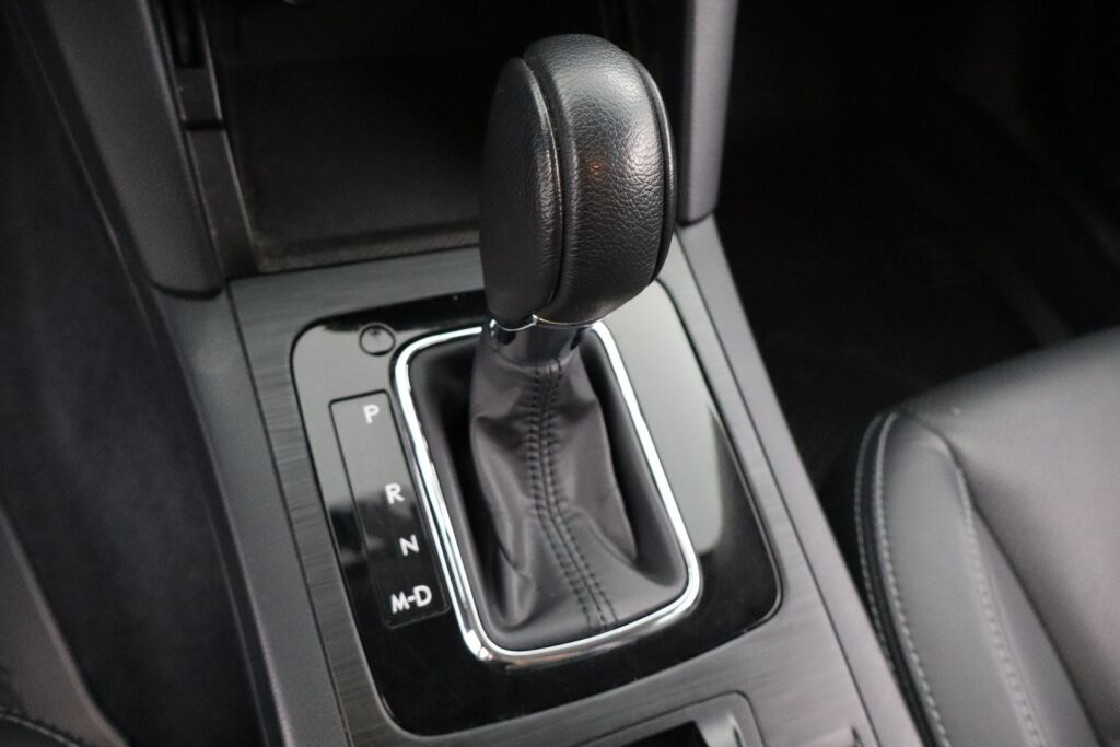 Subaru Outback 2015 2,5i Ridge CVT / Adapt.Vakkari / Suomiauto / Kaistavahti / Lohko+Sp / P.Kamera