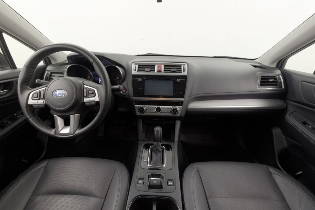 Subaru Outback 2015 2,5i Ridge CVT / Adapt.Vakkari / Suomiauto / Kaistavahti / Lohko+Sp / P.Kamera