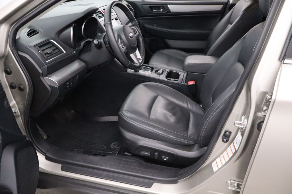 Subaru Outback 2015 2,5i Ridge CVT / Adapt.Vakkari / Suomiauto / Kaistavahti / Lohko+Sp / P.Kamera