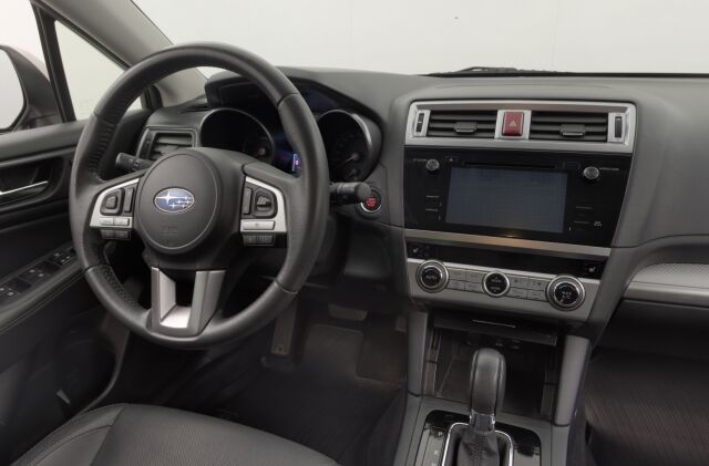 Subaru Outback 2015 2,5i Ridge CVT / Adapt.Vakkari / Suomiauto / Kaistavahti / Lohko+Sp / P.Kamera