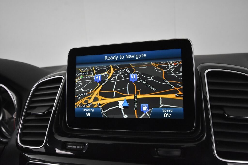 Mercedes-Benz GLE 2016 350 d 4Matic AMG / Webasto / Koukku / Kamera / Navi / Nahkasisusta /  Led valot