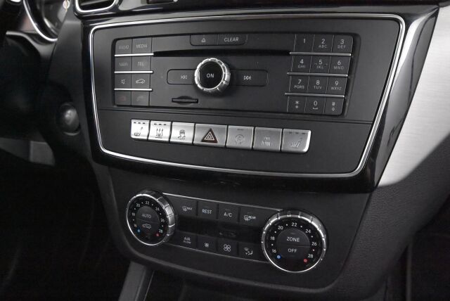 Mercedes-Benz GLE 2016 350 d 4Matic AMG / Webasto / Koukku / Kamera / Navi / Nahkasisusta /  Led valot