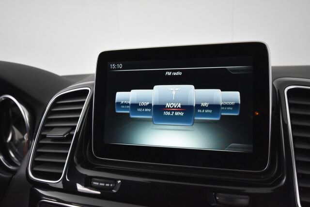 Mercedes-Benz GLE 2016 350 d 4Matic AMG / Webasto / Koukku / Kamera / Navi / Nahkasisusta /  Led valot