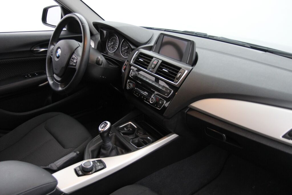 BMW 116 2015 F20 Hatchback 116d ED Business / Aut. ilmastointi / Kahdet renkaat / Huoltokirja / - RAHOITUS TÄHÄN AUTOON VAIN 3.99% - 