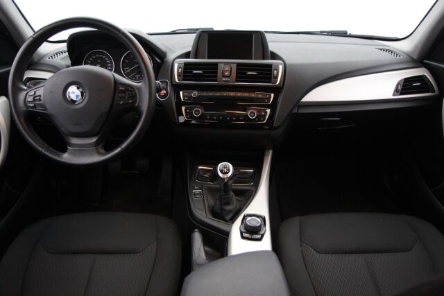 BMW 116 2015 F20 Hatchback 116d ED Business / Aut. ilmastointi / Kahdet renkaat / Huoltokirja / - RAHOITUS TÄHÄN AUTOON VAIN 3.99% - 
