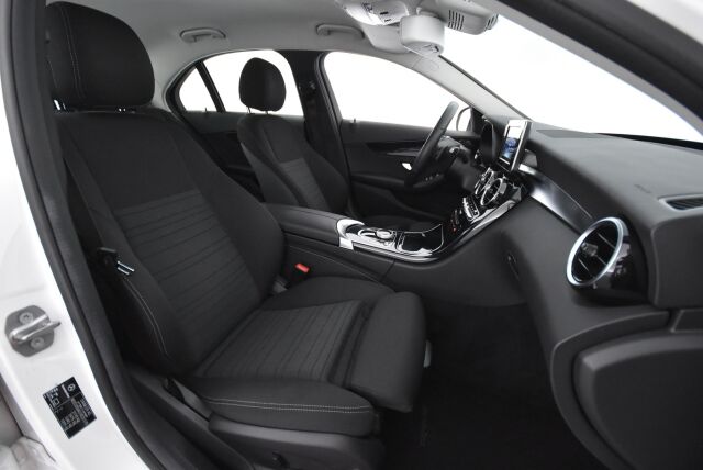 Mercedes-Benz C 2017 200 Edition 4MATIC / Led-ajovalot / IHC+ / 2-Omisteinen / Suomi-auto