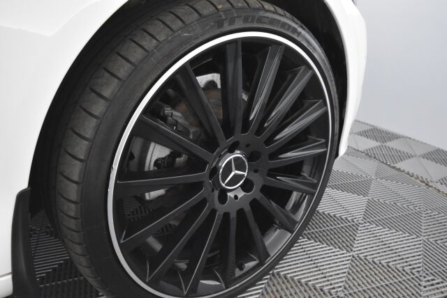 Mercedes-Benz C 2017 200 Edition 4MATIC / Led-ajovalot / IHC+ / 2-Omisteinen / Suomi-auto