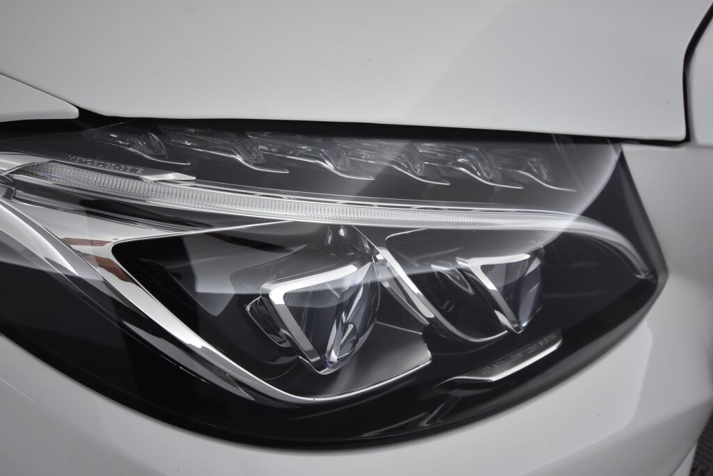 Mercedes-Benz C 2017 200 Edition 4MATIC / Led-ajovalot / IHC+ / 2-Omisteinen / Suomi-auto