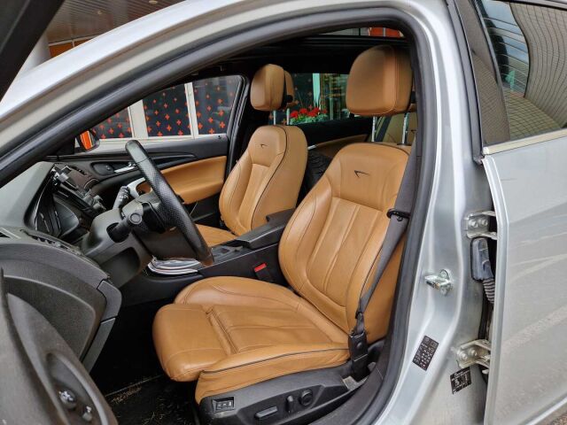 Opel Insignia 2017 Sports Tourer Sport 2,0 CDTI 4x4 125kW AT6 / Navi / Koukku / Nahkasisusta / Mustipenkki / Acc