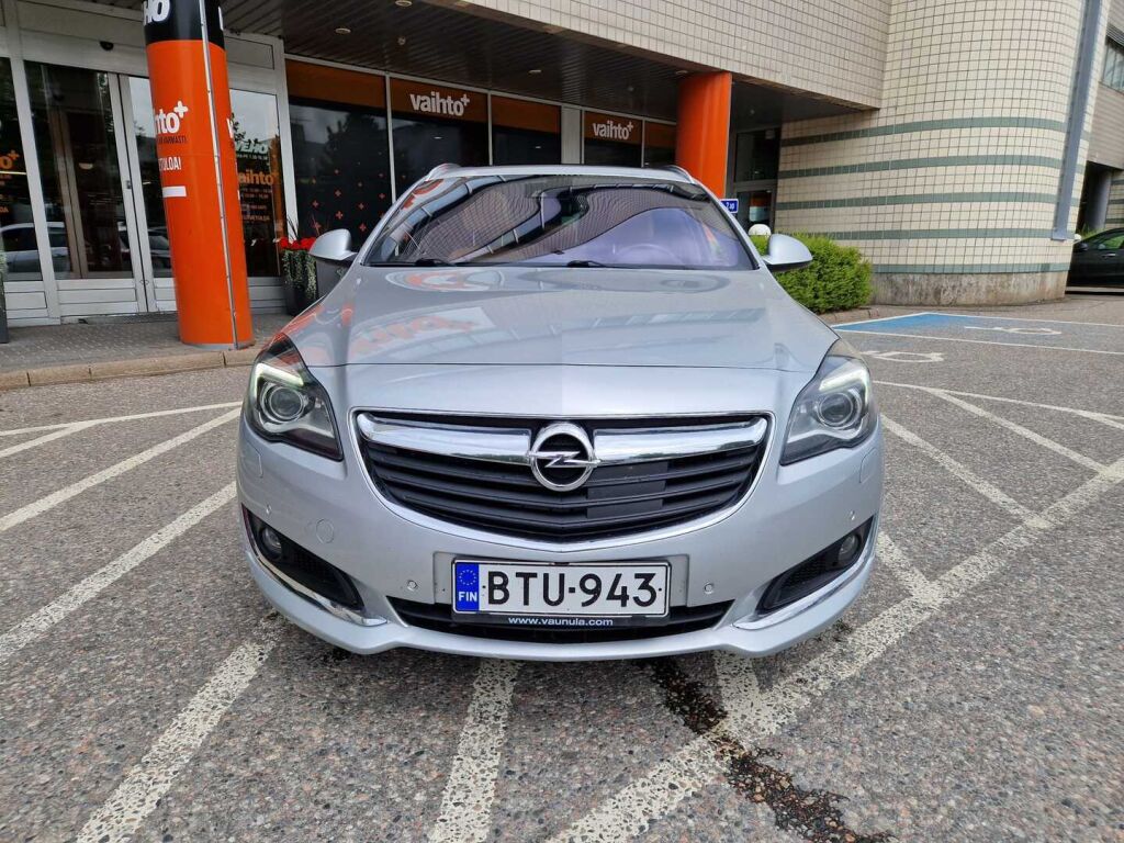 Opel Insignia 2017 Sports Tourer Sport 2,0 CDTI 4x4 125kW AT6 / Navi / Koukku / Nahkasisusta / Mustipenkki / Acc