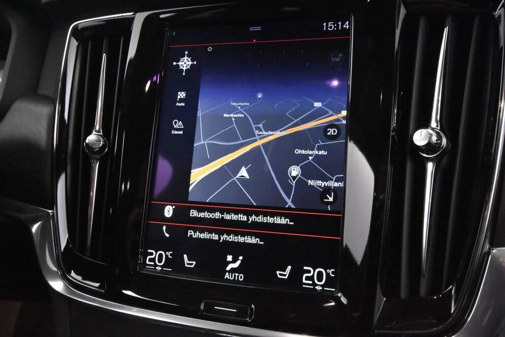 Volvo V90 Cross Country 2017 D4  AWD Pro aut / Vetokoukku / HUD / VOC / BLIS / Adapt. vakkari / 360-kamera /