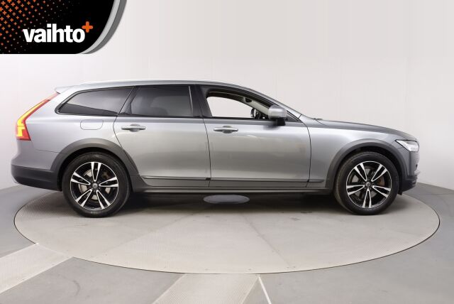 Volvo V90 Cross Country 2017 D4  AWD Pro aut / Vetokoukku / HUD / VOC / BLIS / Adapt. vakkari / 360-kamera /