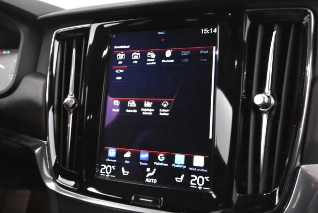 Volvo V90 Cross Country 2017 D4  AWD Pro aut / Vetokoukku / HUD / VOC / BLIS / Adapt. vakkari / 360-kamera /