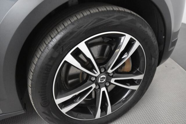 Volvo V90 Cross Country 2017 D4  AWD Pro aut / Vetokoukku / HUD / VOC / BLIS / Adapt. vakkari / 360-kamera /