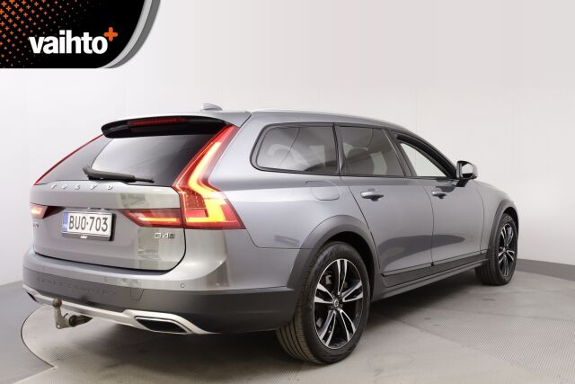 Volvo V90 Cross Country 2017 D4  AWD Pro aut / Vetokoukku / HUD / VOC / BLIS / Adapt. vakkari / 360-kamera /