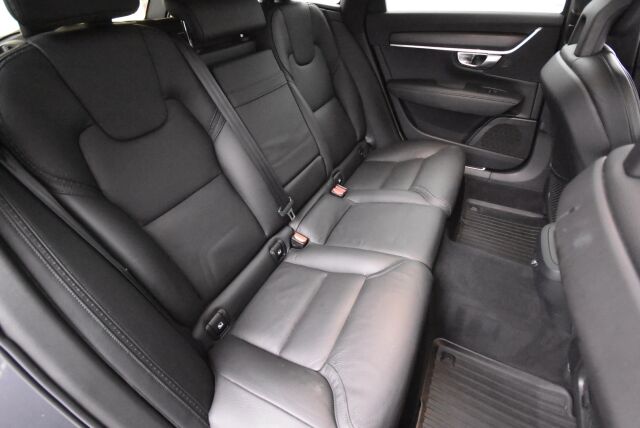 Volvo V90 Cross Country 2017 D4  AWD Pro aut / Vetokoukku / HUD / VOC / BLIS / Adapt. vakkari / 360-kamera /