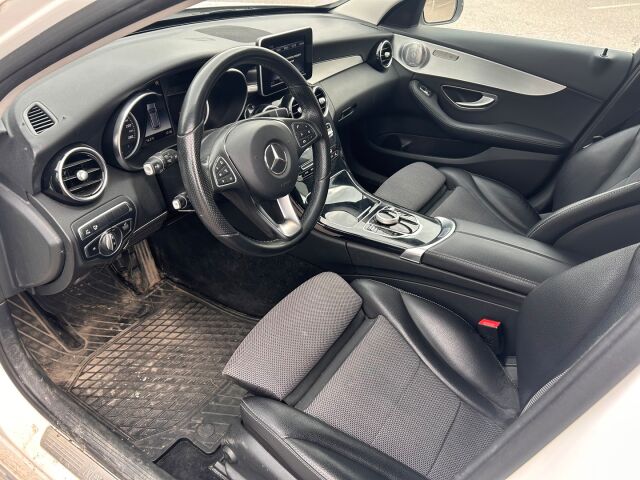 Mercedes-Benz C 2018 180 T A Edition Avantgarde / 2-om. Suomiauto / Burmester / 360-kamera / Vetokoukku