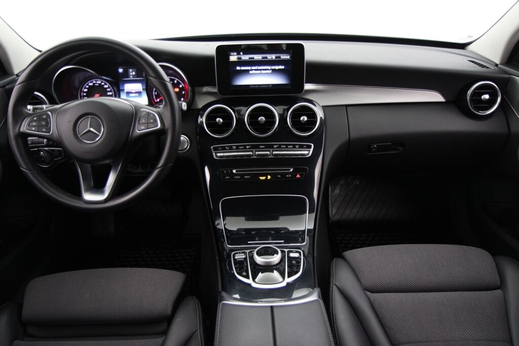 Mercedes-Benz C 2018 180 T A Edition Avantgarde / 2-om. Suomiauto / Burmester / 360-kamera / Vetokoukku