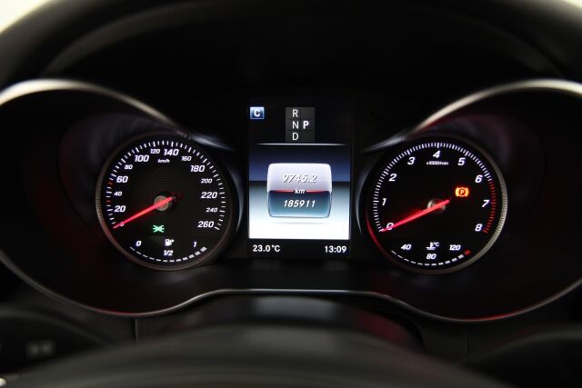 Mercedes-Benz C 2018 180 T A Edition Avantgarde / 2-om. Suomiauto / Burmester / 360-kamera / Vetokoukku
