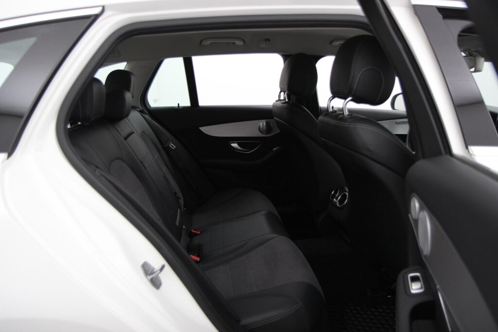 Mercedes-Benz C 2018 180 T A Edition Avantgarde / 2-om. Suomiauto / Burmester / 360-kamera / Vetokoukku