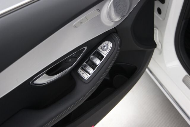 Mercedes-Benz C 2018 180 T A Edition Avantgarde / 2-om. Suomiauto / Burmester / 360-kamera / Vetokoukku