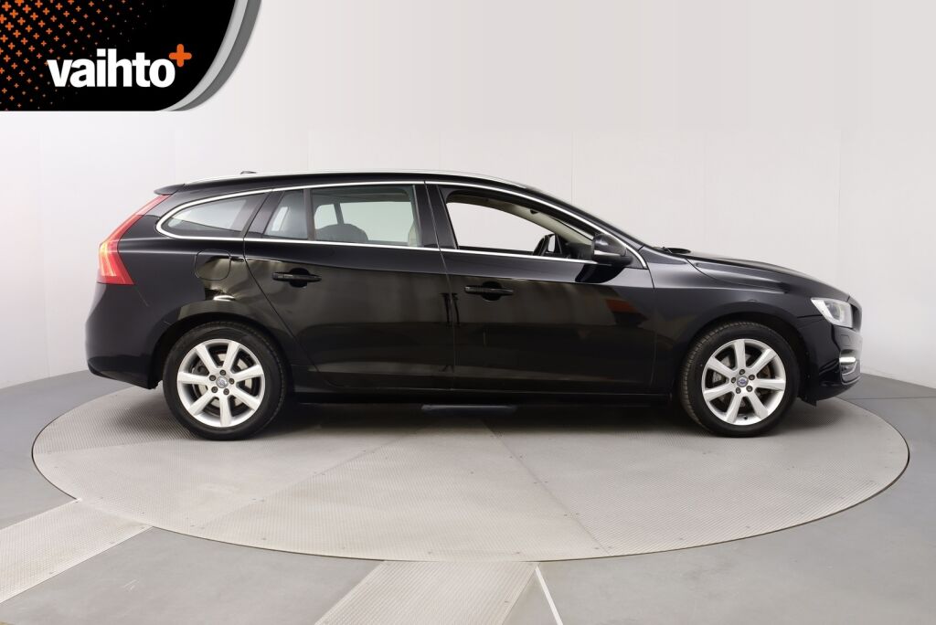 Volvo V60 2017 D3 Business Classic Summum aut / Webasto / Koukku/ Nahkaverhoilu