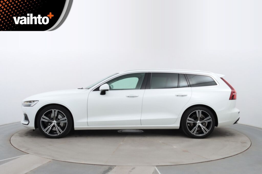 Volvo V60 2018 D4 Inscription aut / LEDit / Webasto / Adapt. Vakk. / Navi / Merkkihuollettu /