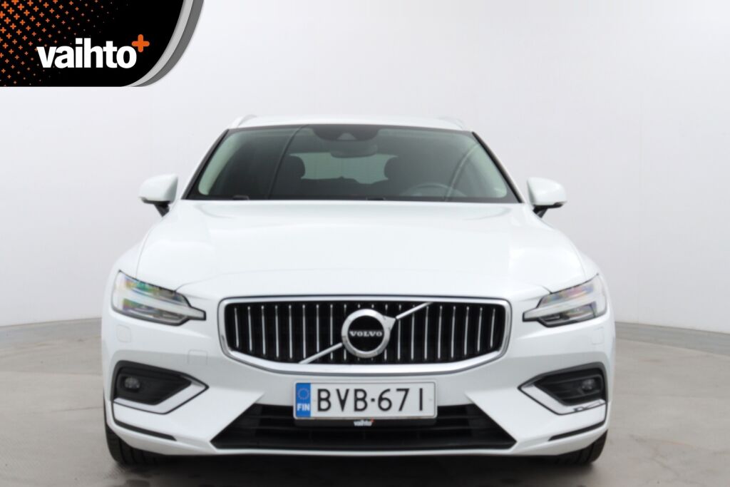 Volvo V60 2018 D4 Inscription aut / LEDit / Webasto / Adapt. Vakk. / Navi / Merkkihuollettu /