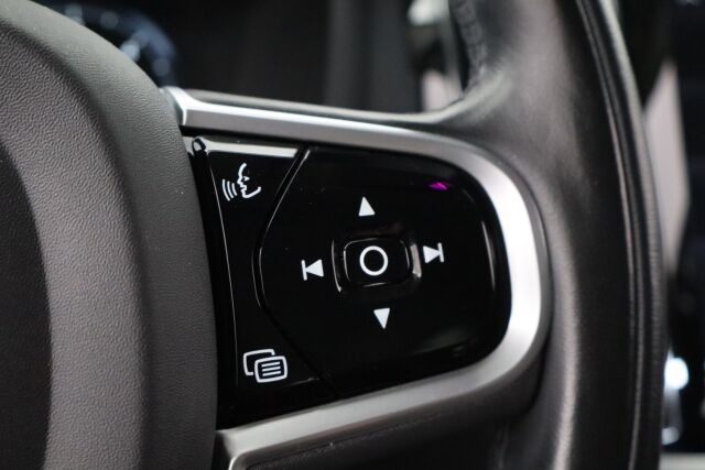 Volvo V60 2018 D4 Inscription aut / LEDit / Webasto / Adapt. Vakk. / Navi / Merkkihuollettu /