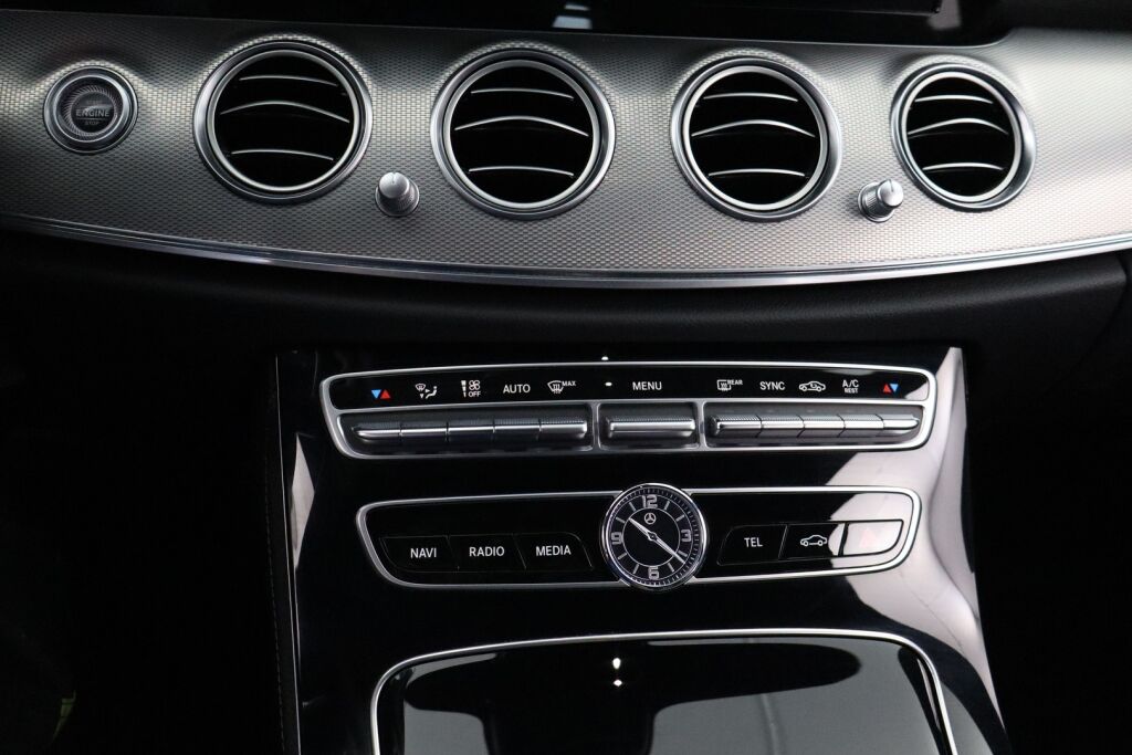 Mercedes-Benz E 2019 200 d T A Edition One Business AMG / Navi / Peruutuskamera / 1 om / Suomiauto /