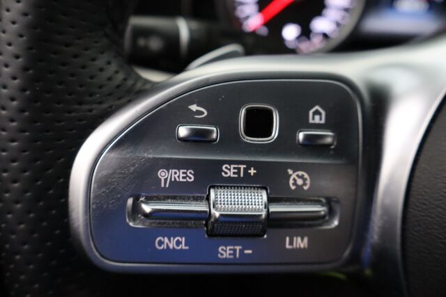 Mercedes-Benz E 2019 200 d T A Edition One Business AMG / Navi / Peruutuskamera / 1 om / Suomiauto /
