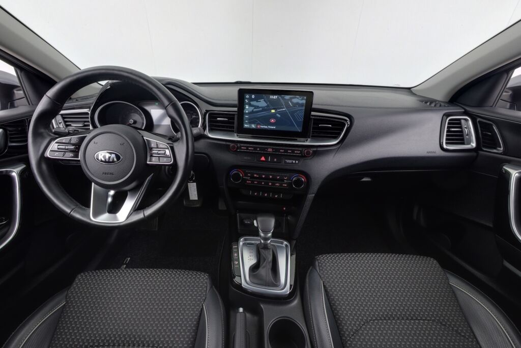 Kia Ceed 2018 1,4 T-GDI ISG 140hv EX 5D DCT A/T EcoDynamics / Tehdastakuu / LED-valot / Navigointi / Peruutuskamera