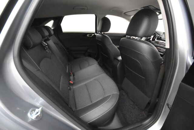 Kia Ceed 2018 1,4 T-GDI ISG 140hv EX 5D DCT A/T EcoDynamics / Tehdastakuu / LED-valot / Navigointi / Peruutuskamera