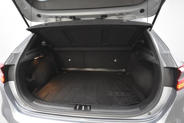 Kia Ceed 2018 1,4 T-GDI ISG 140hv EX 5D DCT A/T EcoDynamics / Tehdastakuu / LED-valot / Navigointi / Peruutuskamera